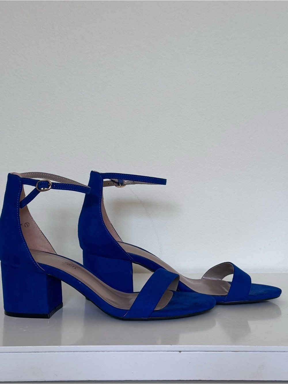 Women's Royal Blue Ankle-Strap Block Heel Sandals 7.5